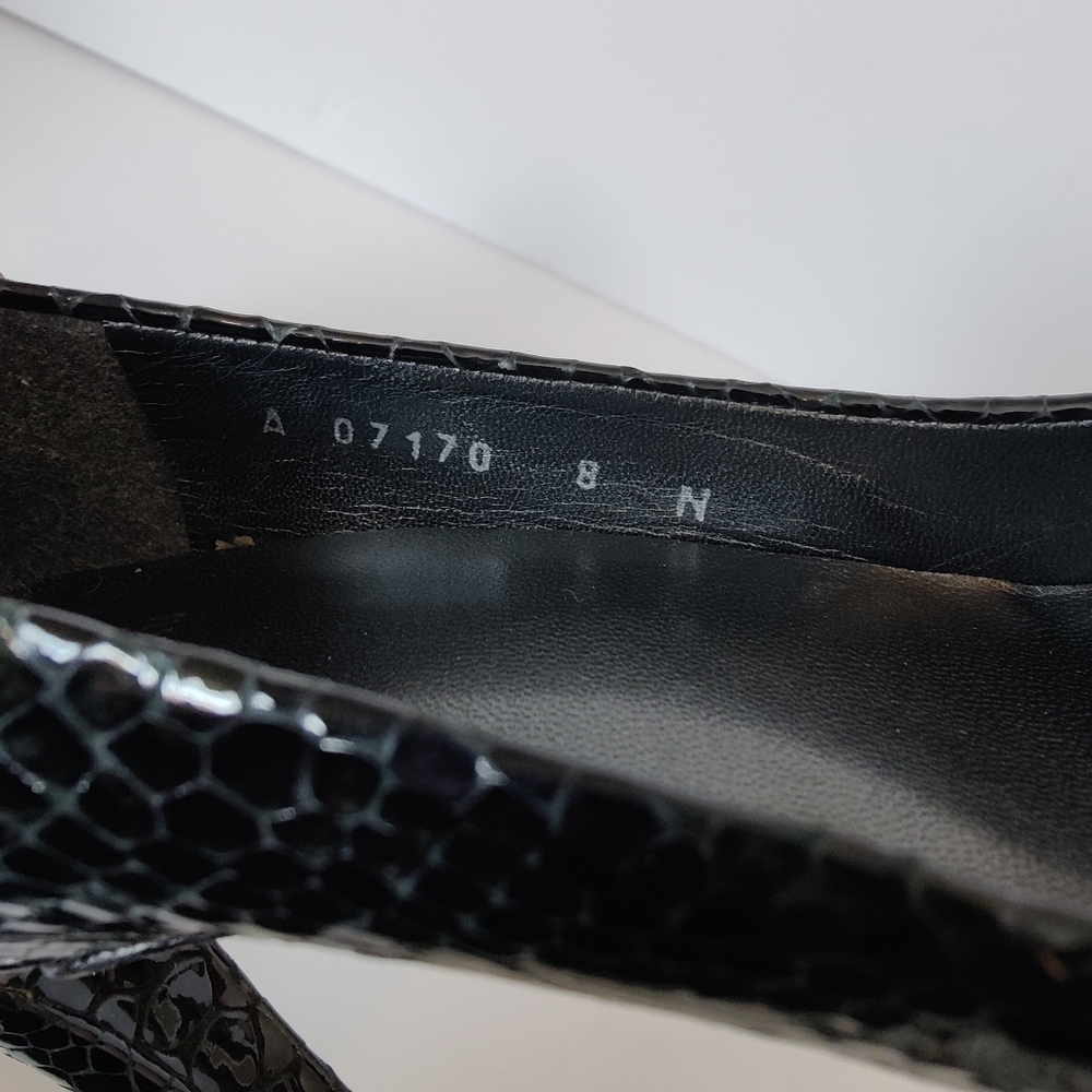 Stuart Weitzman patent leather peep toe heels - Picture 7 of 7